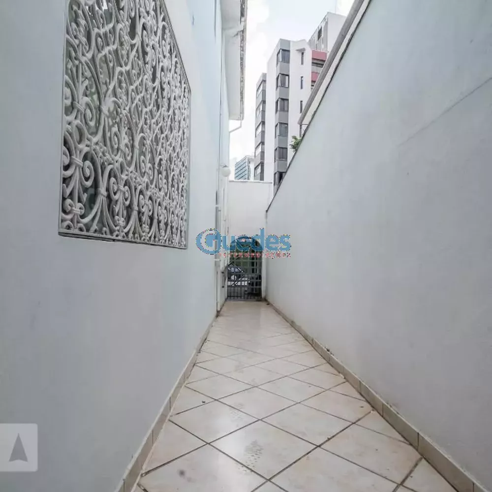 Sobrado à venda com 7 quartos, 250m² - Foto 9