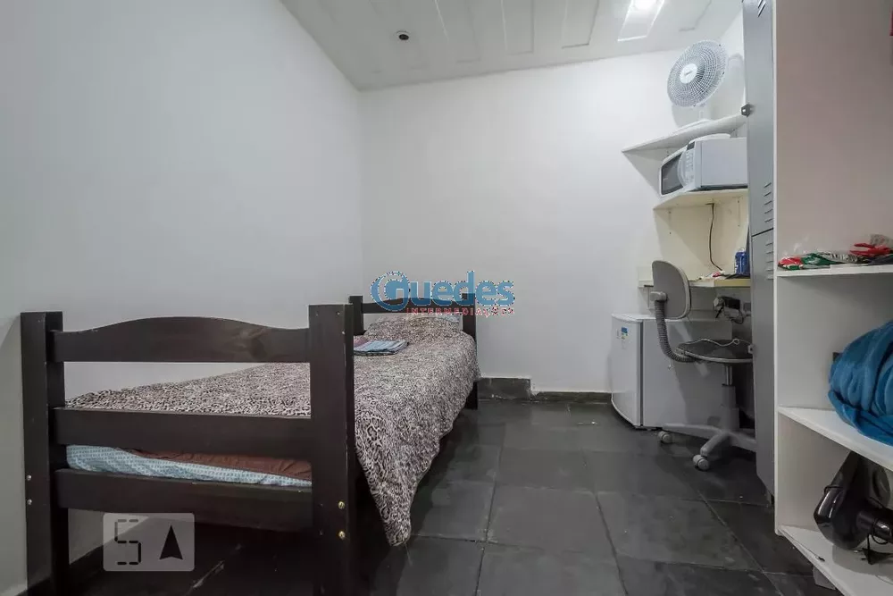 Sobrado à venda com 7 quartos, 250m² - Foto 31