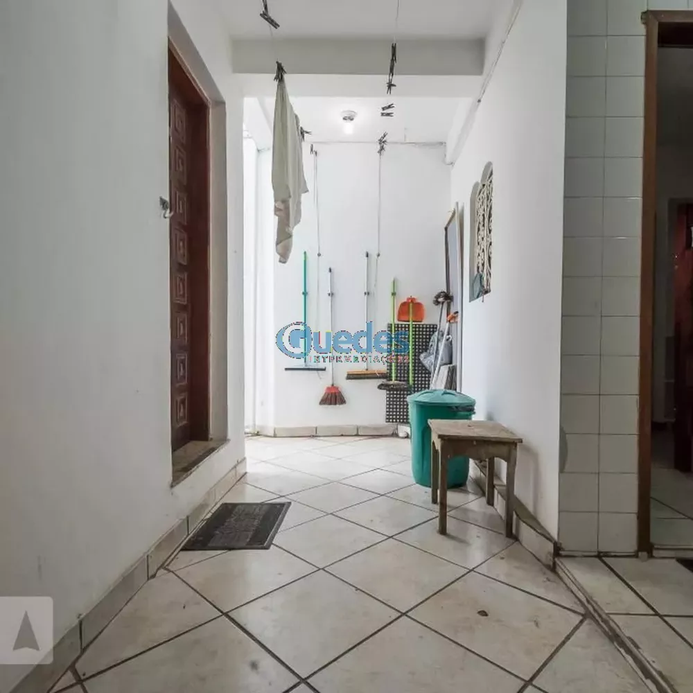 Sobrado à venda com 7 quartos, 250m² - Foto 27