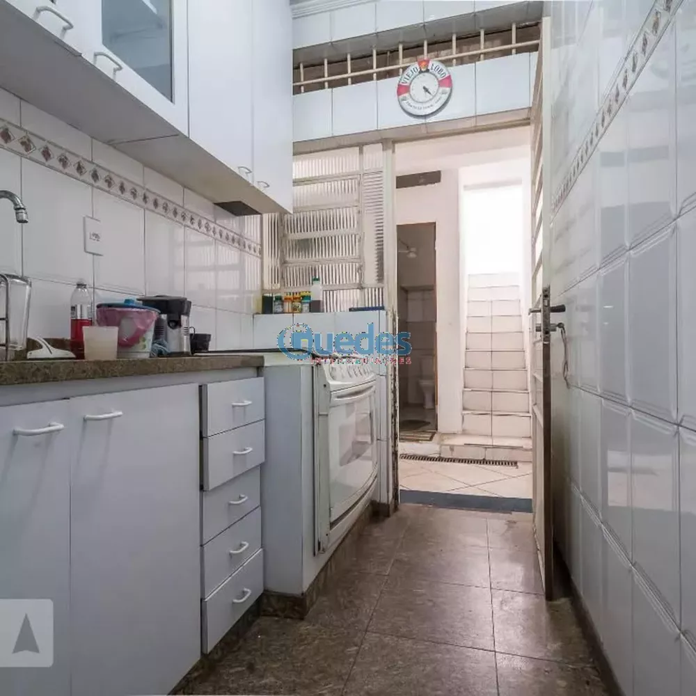 Sobrado à venda com 7 quartos, 250m² - Foto 6