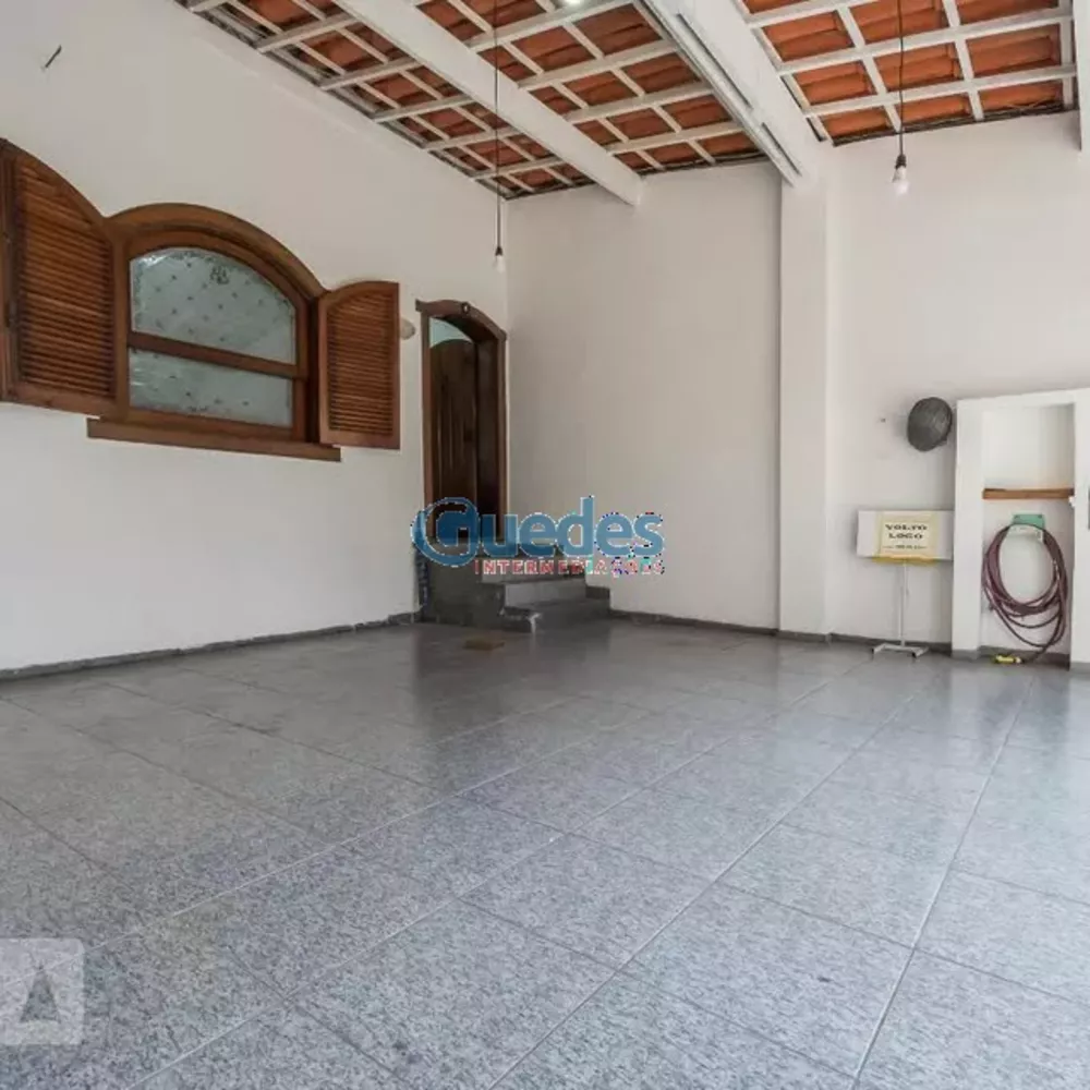 Sobrado à venda com 7 quartos, 250m² - Foto 20