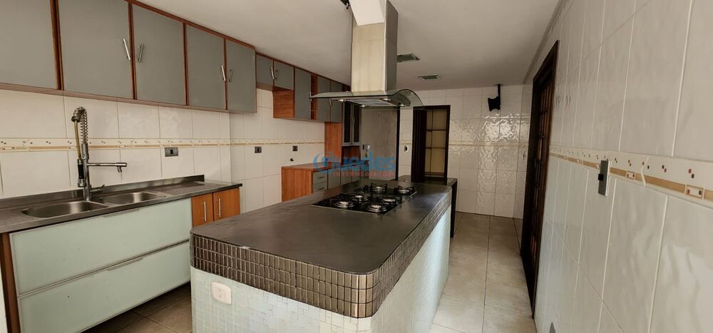 Sobrado, 3 quartos, 300 m² - Foto 2