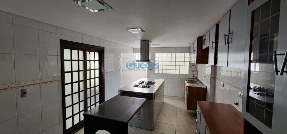 Sobrado, 3 quartos, 300 m² - Foto 3