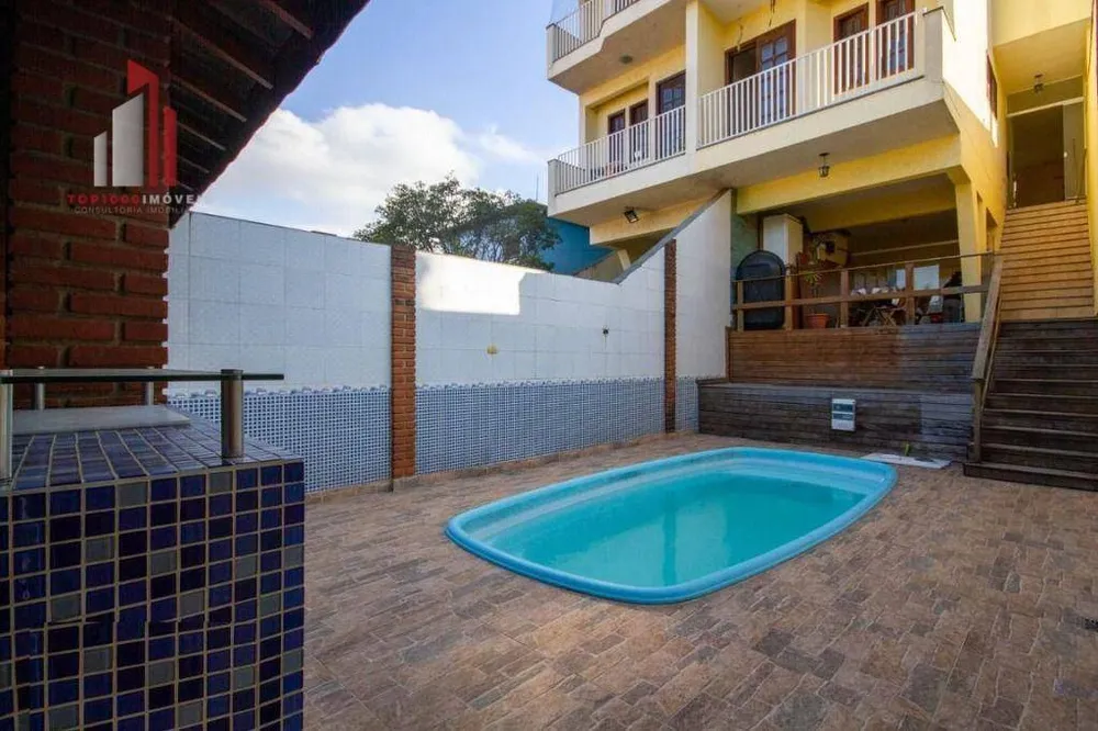 Casa, 4 quartos, 175 m² - Foto 1