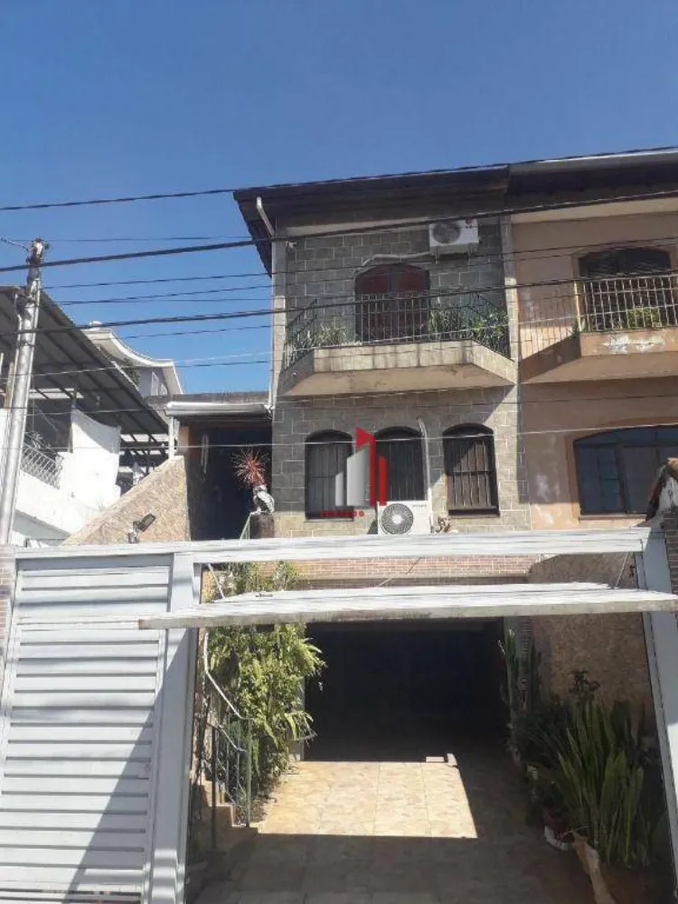 Sobrado, 3 quartos, 192 m² - Foto 1