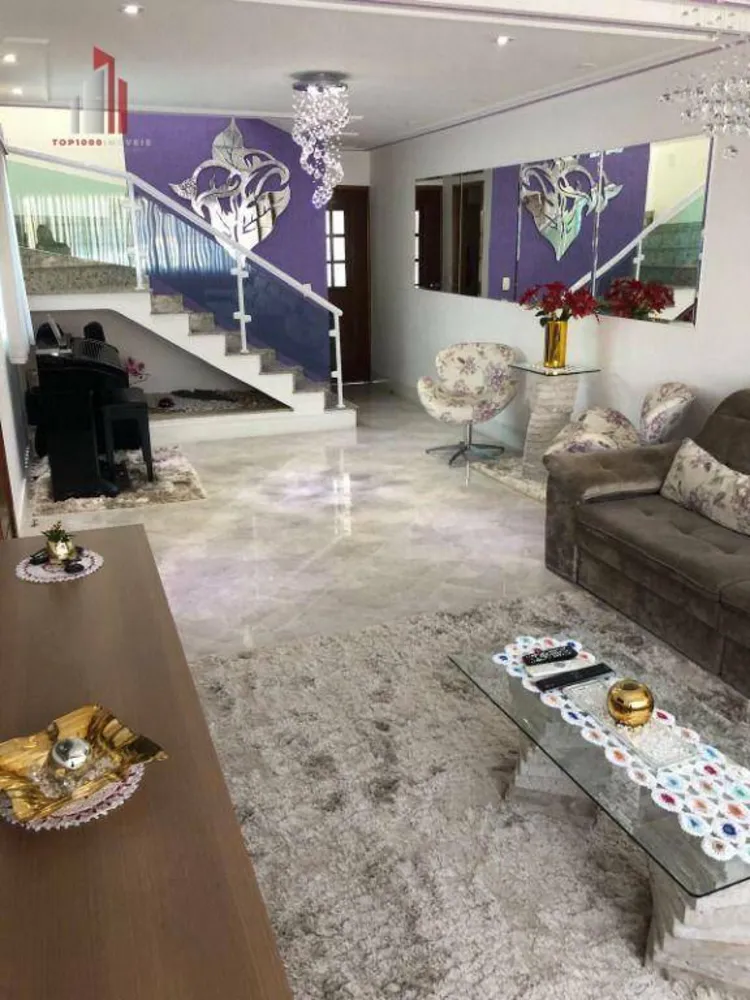 Sobrado, 3 quartos, 250 m² - Foto 1