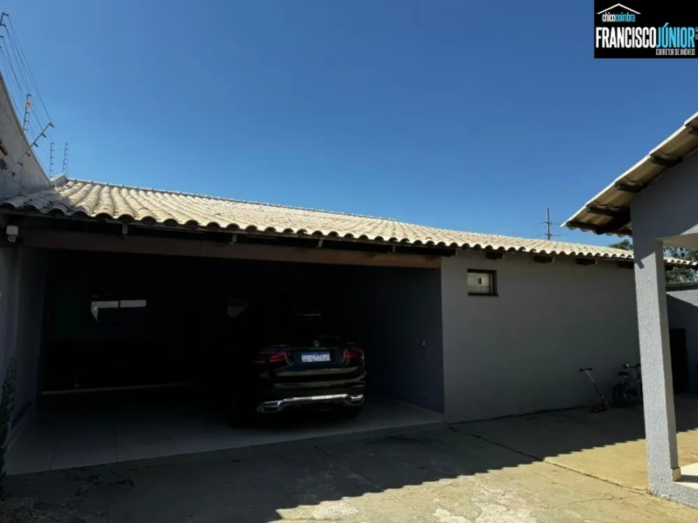 Casa, 3 quartos, 196 m² - Foto 2