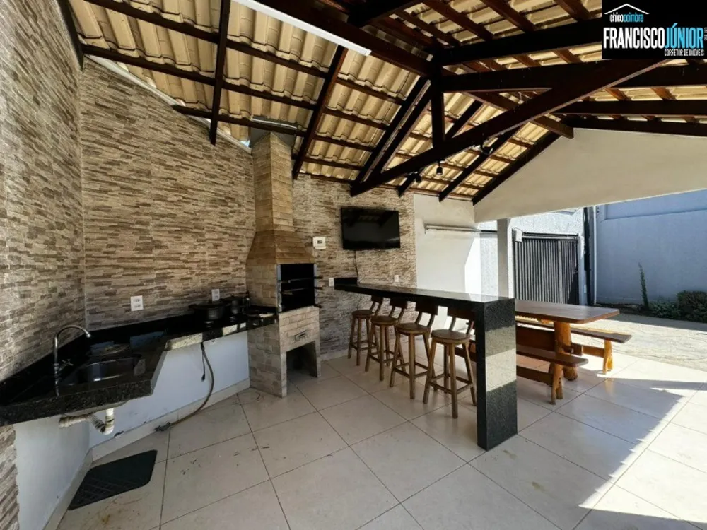 Casa, 3 quartos, 196 m² - Foto 1