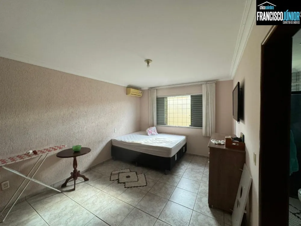 Casa, 3 quartos, 326 m² - Foto 6