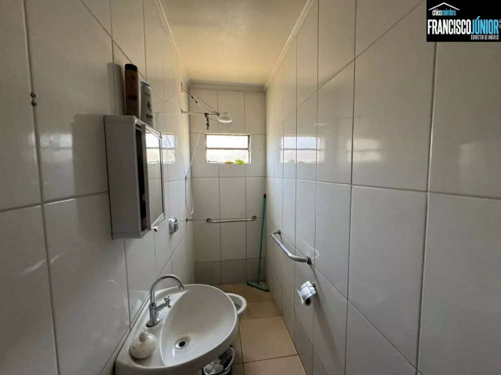 Casa à venda com 3 quartos, 360m² - Foto 10