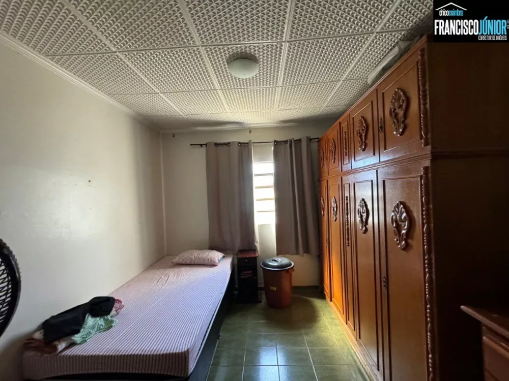 Casa à venda com 3 quartos, 360m² - Foto 8