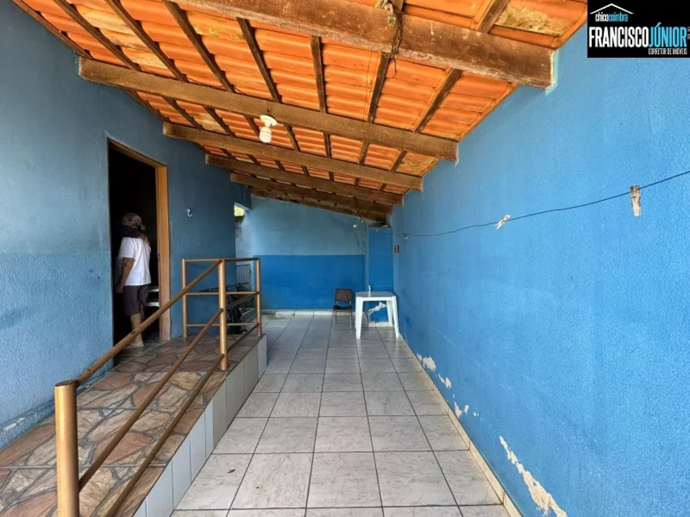 Casa à venda com 3 quartos, 360m² - Foto 3