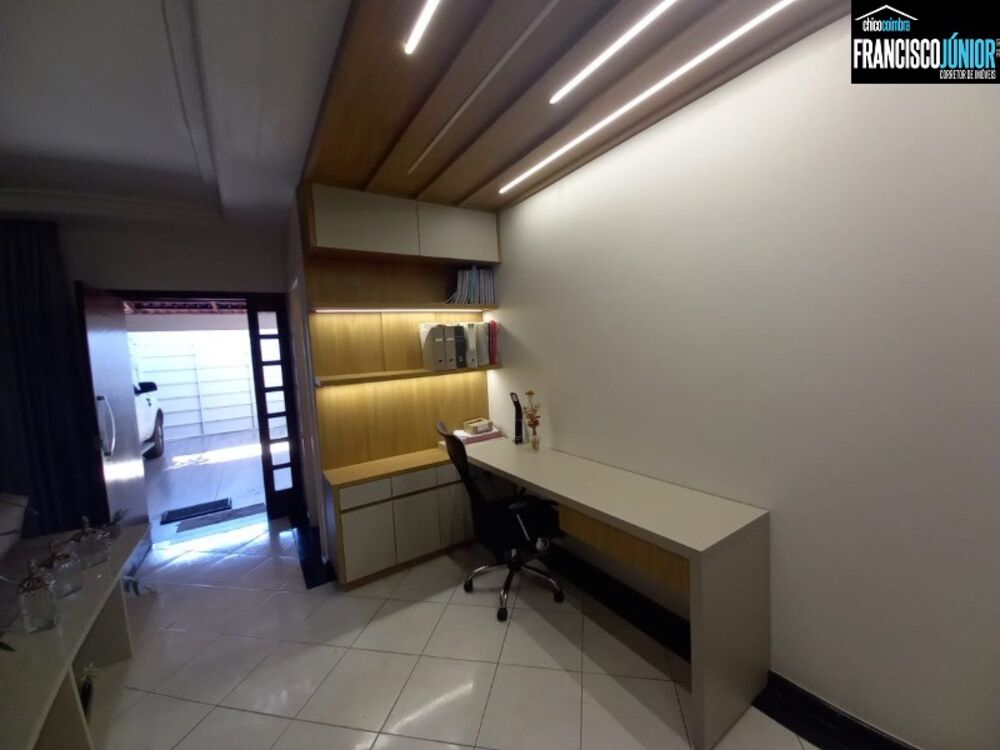 Casa à venda com 3 quartos, 210m² - Foto 8