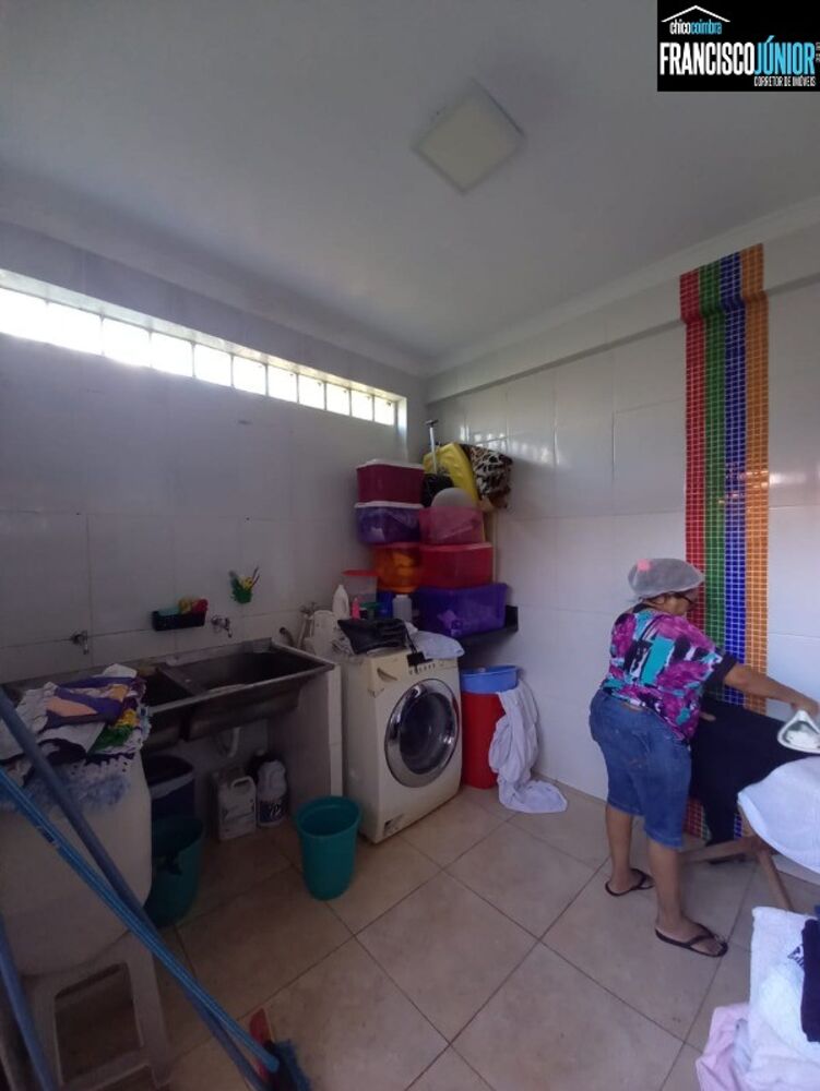 Casa à venda com 3 quartos, 210m² - Foto 31