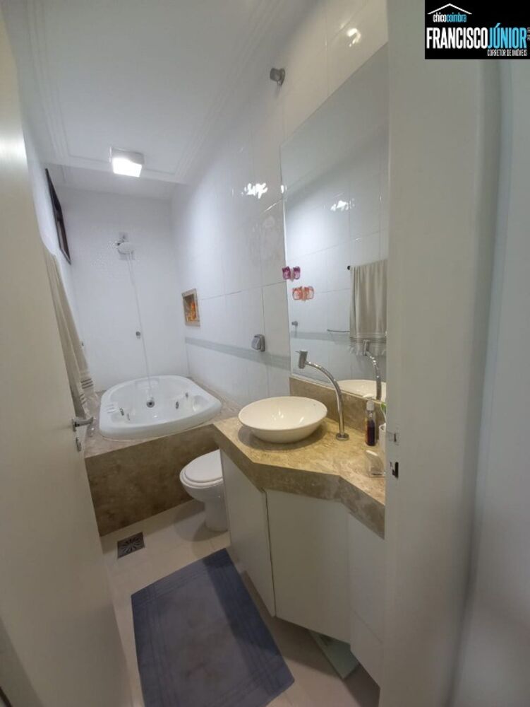 Casa à venda com 3 quartos, 210m² - Foto 24