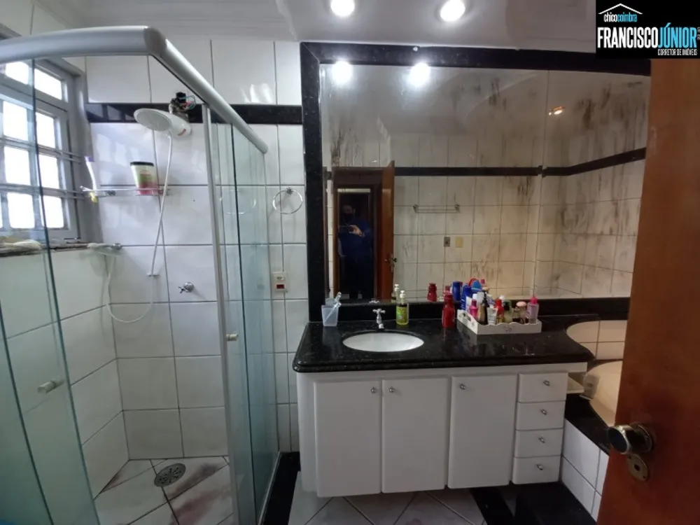 Casa, 4 quartos, 244 m² - Foto 8