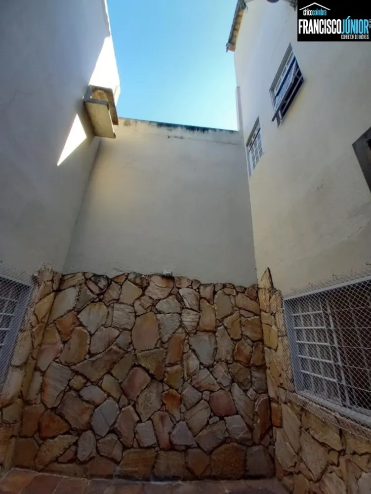 Casa, 4 quartos, 244 m² - Foto 3