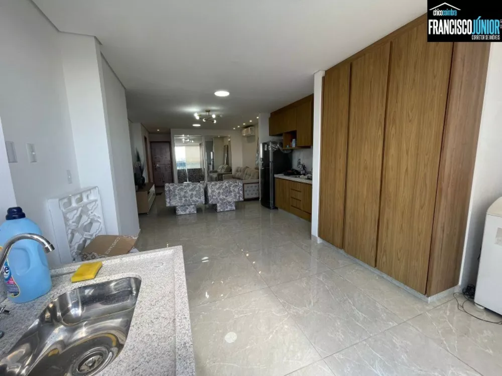 Apartamento à venda com 3 quartos, 90m² - Foto 4