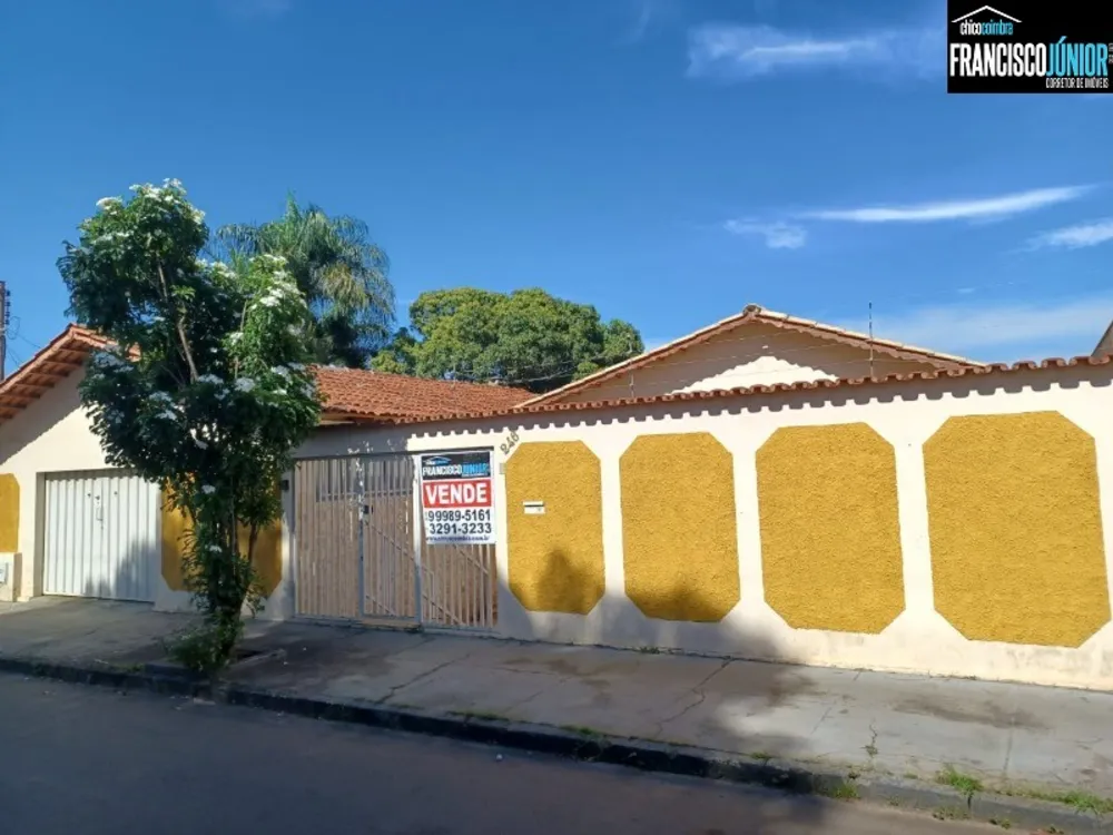 Casa, 3 quartos, 291 m² - Foto 2