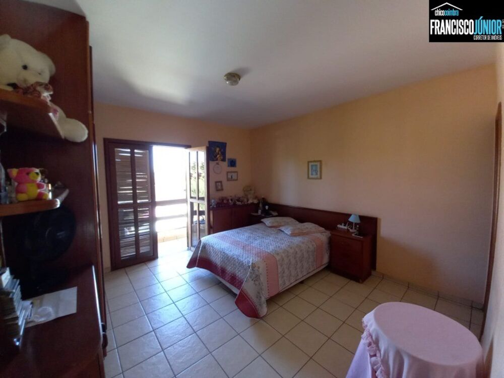 Casa à venda com 4 quartos, 360m² - Foto 8