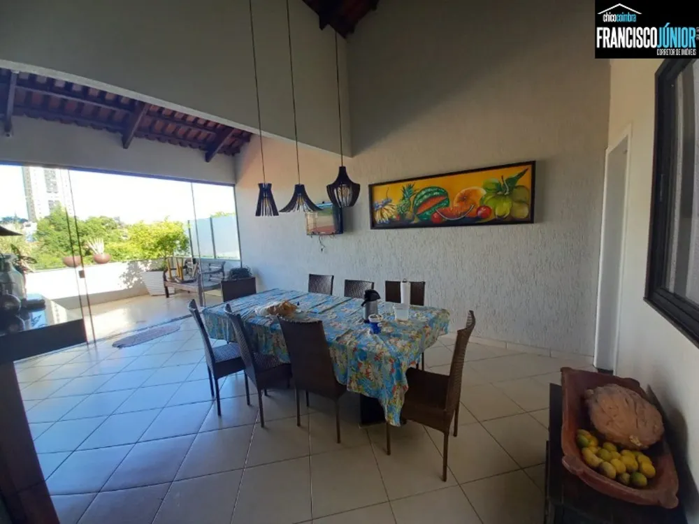 Casa, 3 quartos, 210 m² - Foto 3