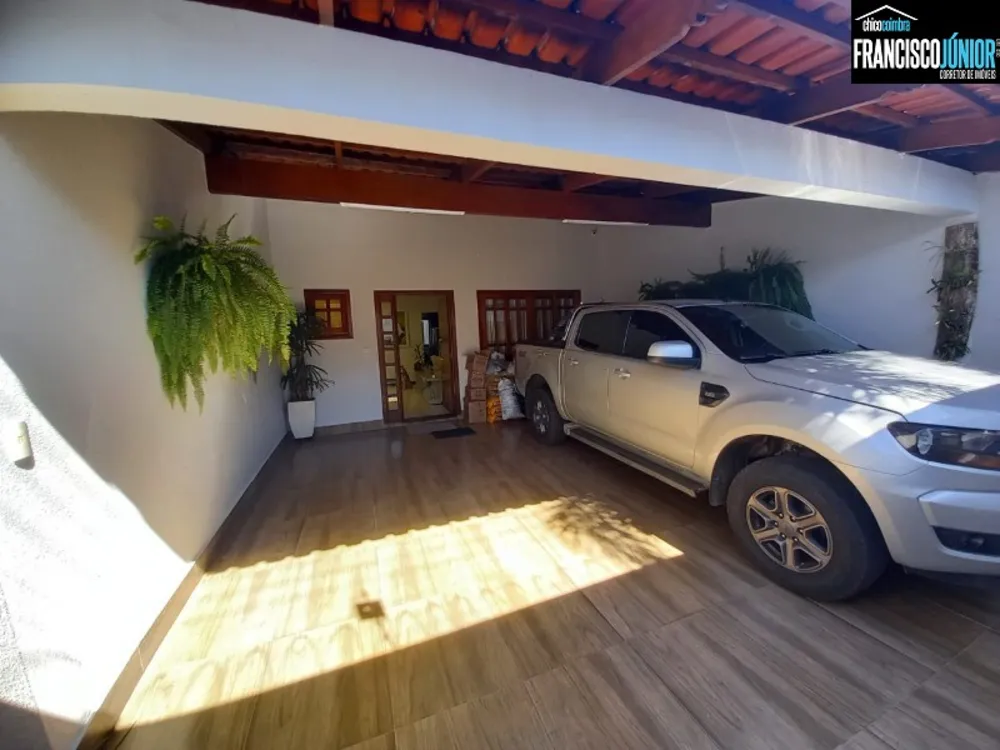 Casa, 3 quartos, 210 m² - Foto 1