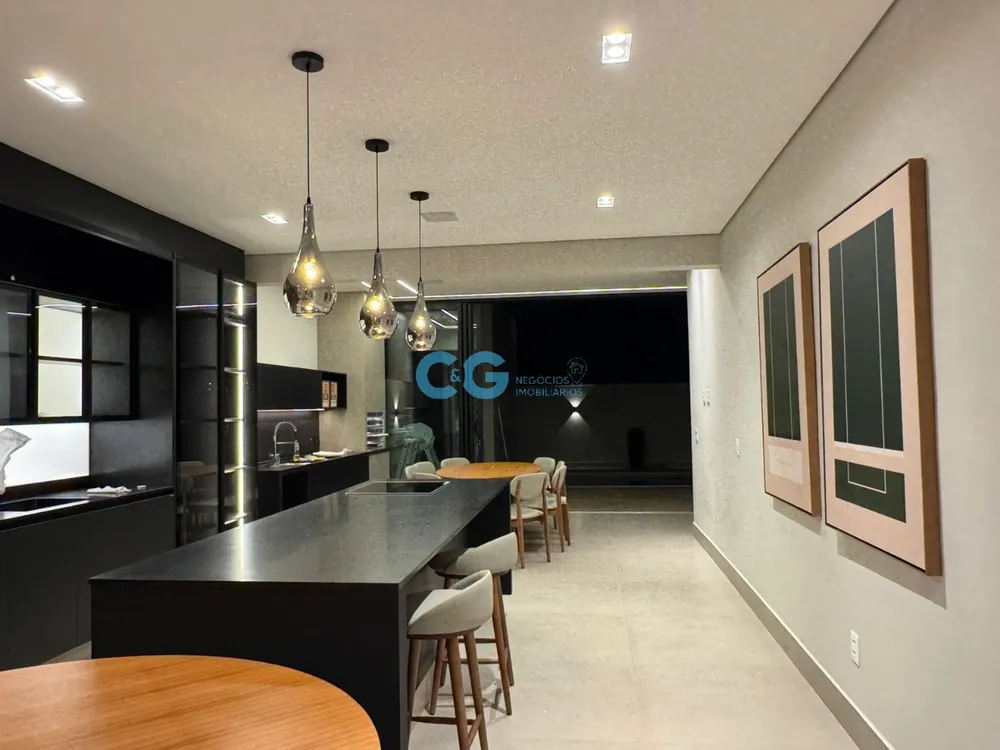 Casa, 3 quartos, 226 m² - Foto 4