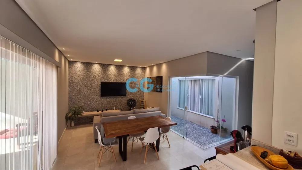 Casa, 3 quartos - Foto 1
