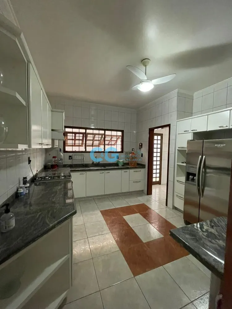 Casa, 4 quartos - Foto 4