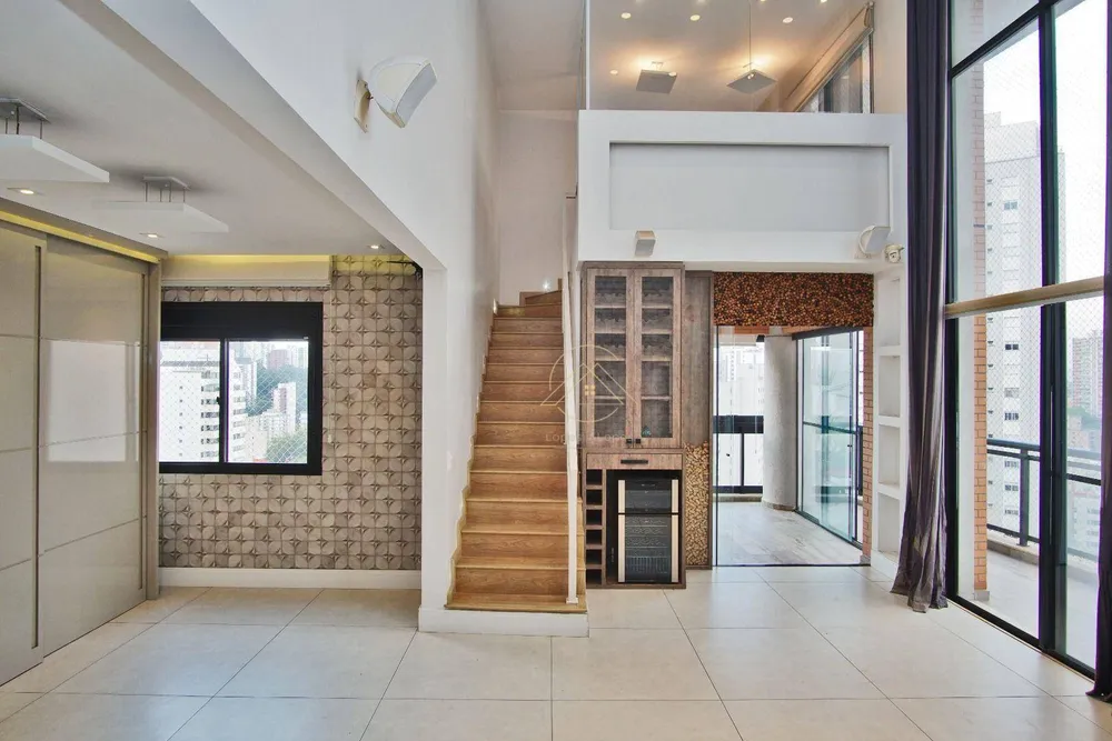 Apartamento, 3 quartos, 184 m² - Foto 1