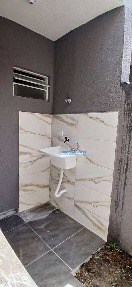 Casa à venda com 3 quartos, 49m² - Foto 4
