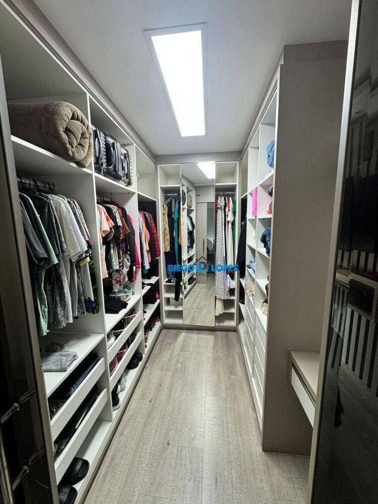 Sobrado, 3 quartos, 244 m² - Foto 13