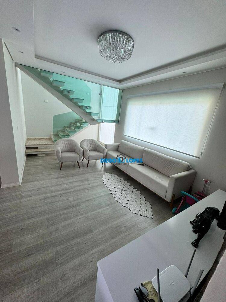 Sobrado, 3 quartos, 244 m² - Foto 4