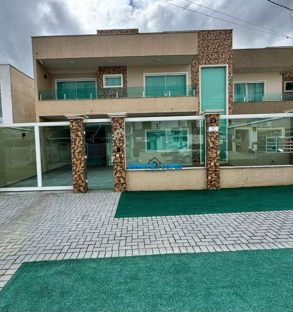 Sobrado, 3 quartos, 244 m² - Foto 1