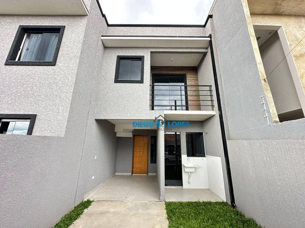 Sobrado à venda com 2 quartos, 50m² - Foto 1