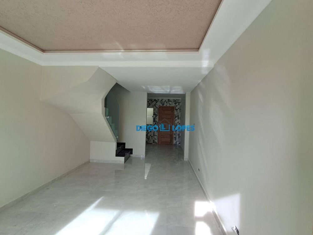 Sobrado à venda com 2 quartos, 70m² - Foto 2