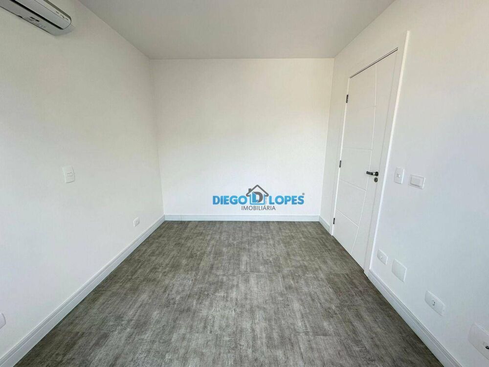 Sobrado, 3 quartos, 200 m² - Foto 4
