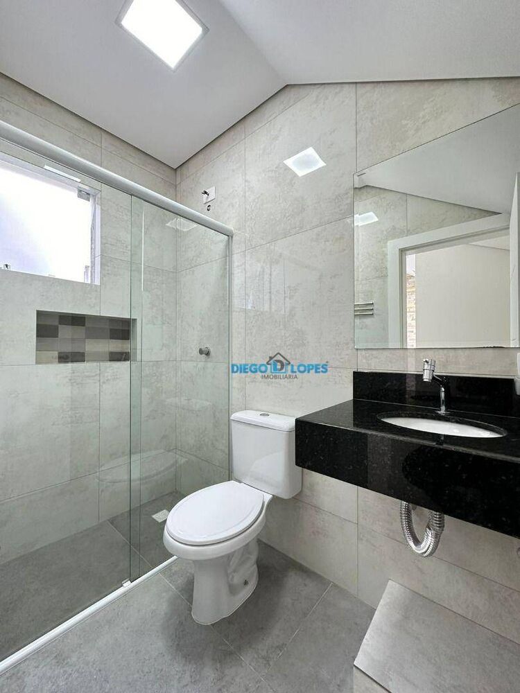 Sobrado, 3 quartos, 200 m² - Foto 1