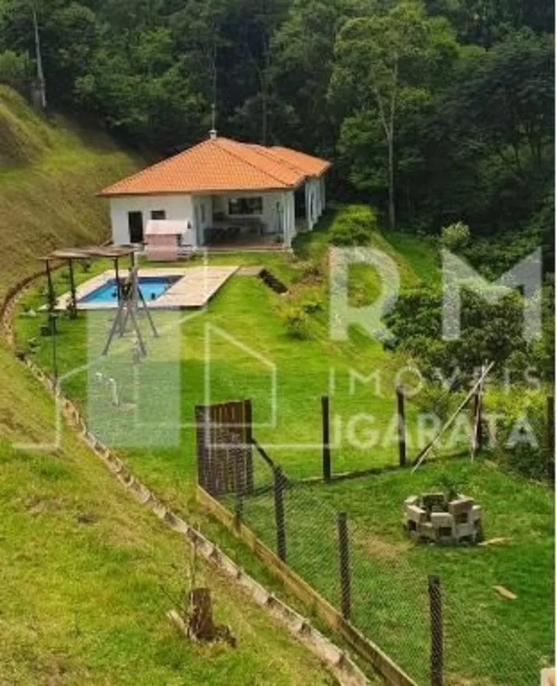 Chácara, 2 quartos, 2810 m² - Foto 2