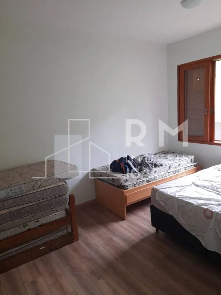 Chácara, 3 quartos, 1304 m² - Foto 3