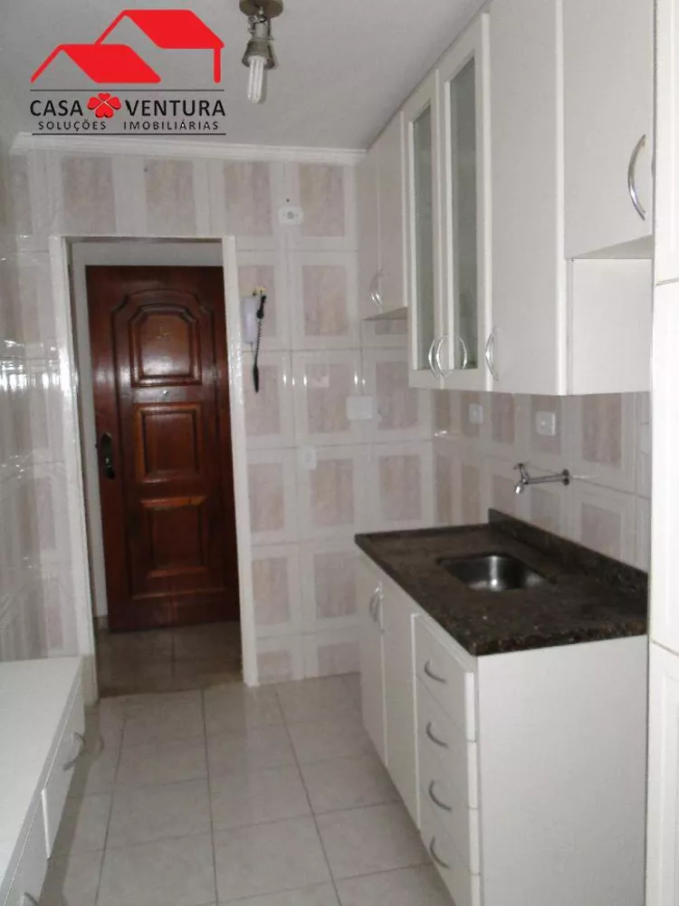 Apartamento à venda com 2 quartos, 67m² - Foto 2