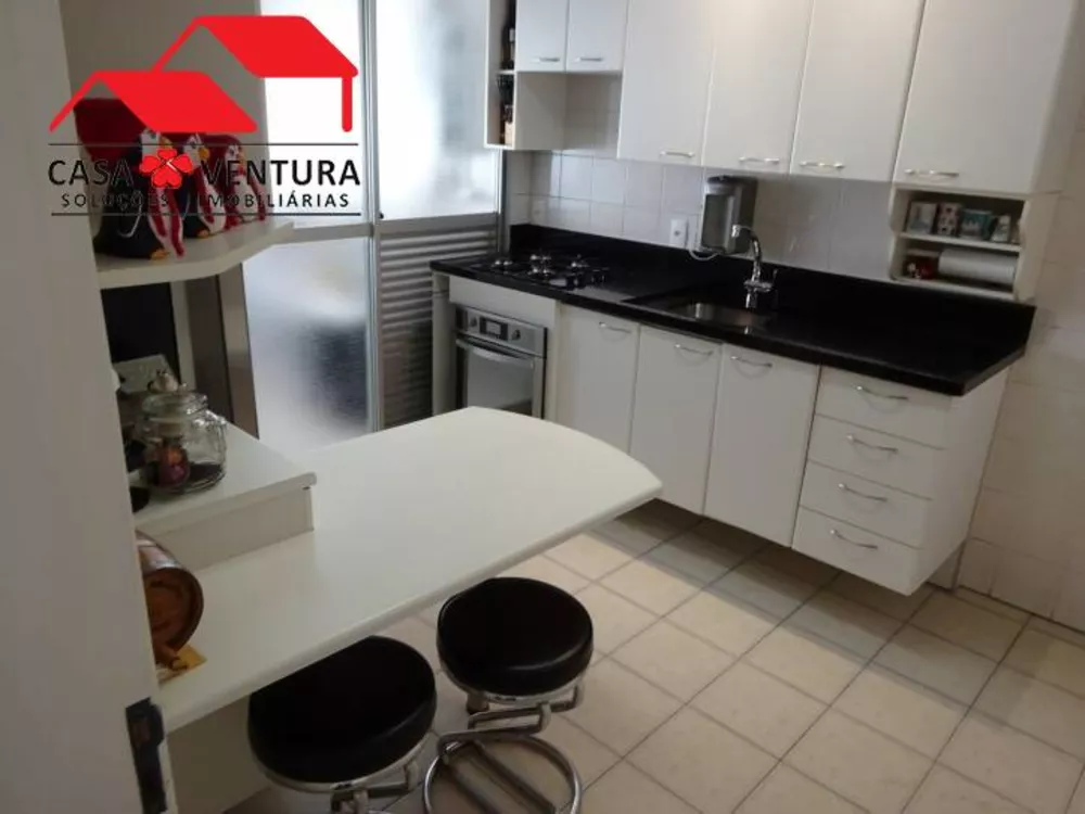 Apartamento à venda com 3 quartos, 75m² - Foto 2