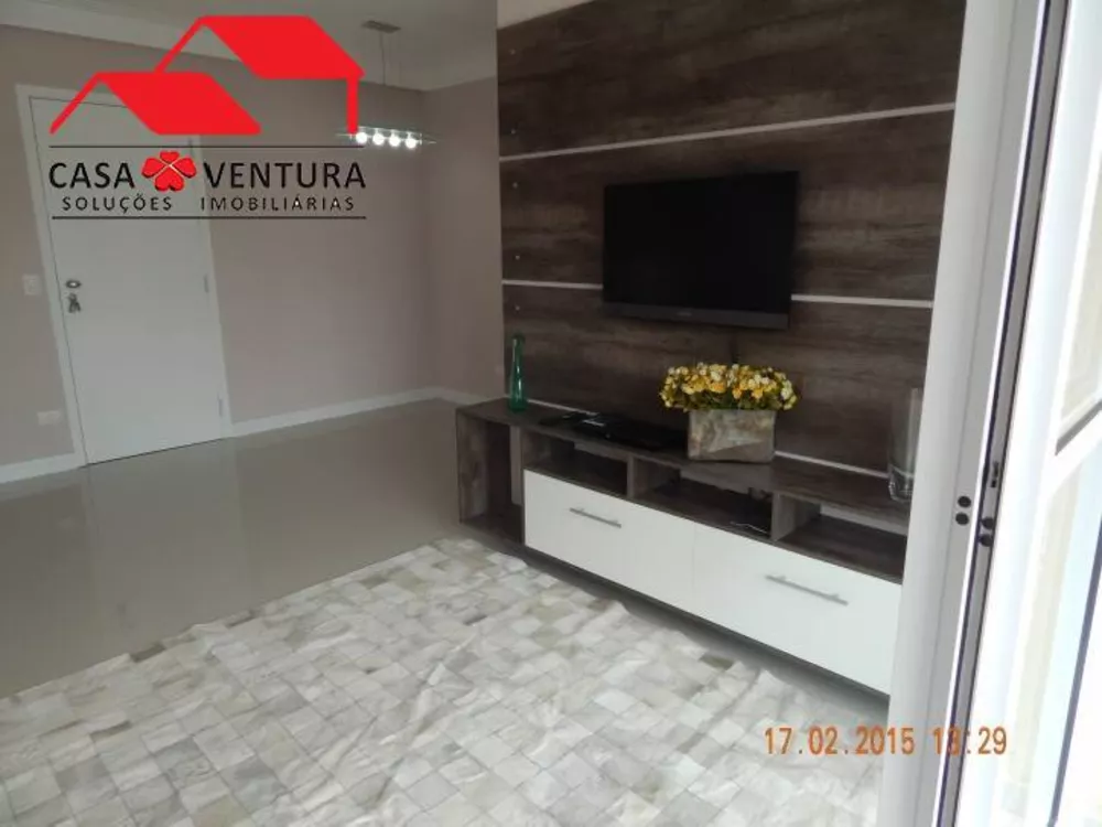 Apartamento à venda com 2 quartos, 61m² - Foto 2