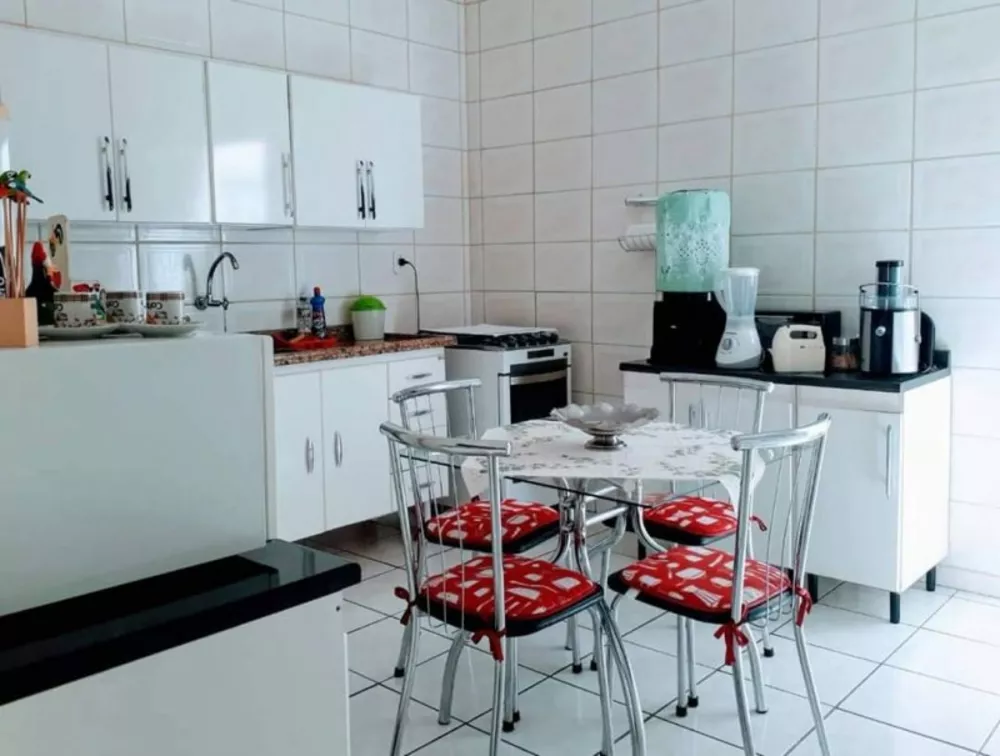 Casa, 3 quartos, 80 m² - Foto 1