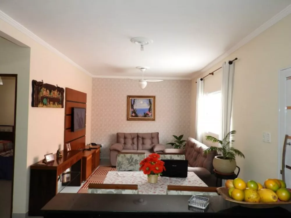 Chácara, 3 quartos, 1520 m² - Foto 2