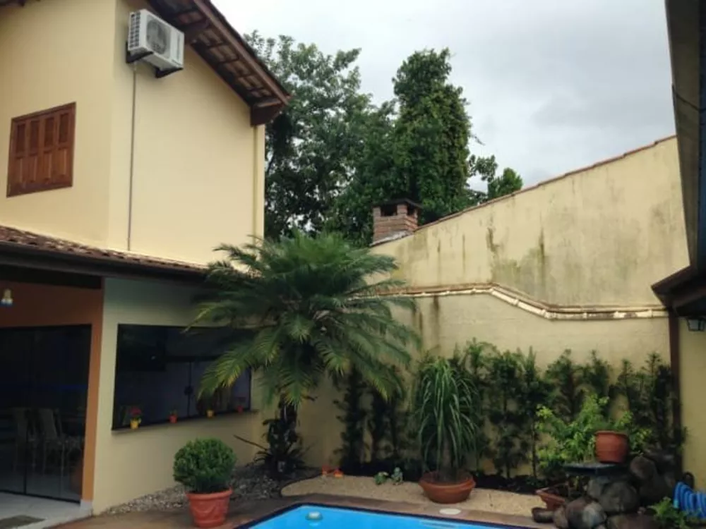 Casa, 4 quartos, 260 m² - Foto 3