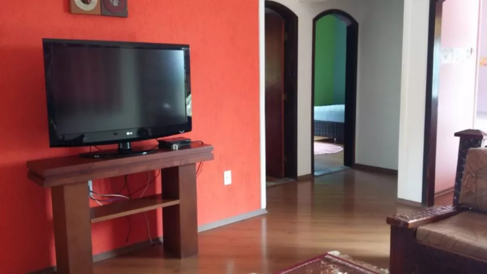 Chácara, 4 quartos, 250 m² - Foto 2