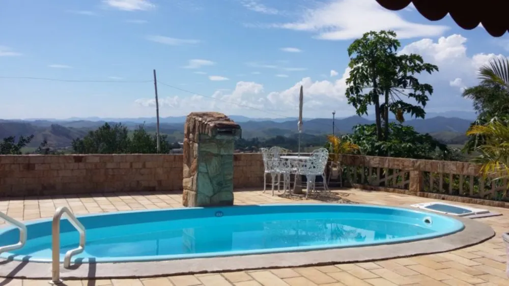 Chácara, 4 quartos, 250 m² - Foto 1