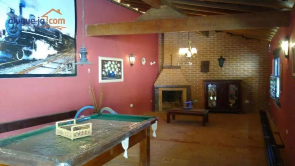 Sítio, 3 quartos, 2000 m² - Foto 1