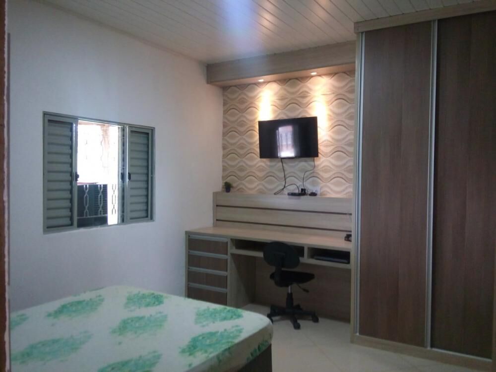 Chácara à venda com 2 quartos, 80m² - Foto 1